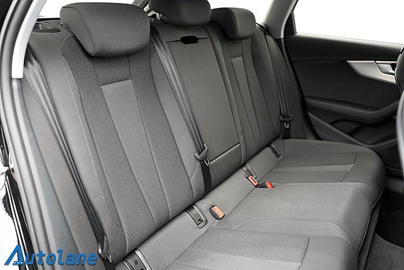Audi A4 18 of 25