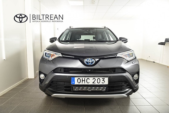 Toyota RAV4 5 of 5