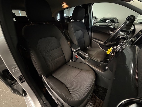 Mercedes-Benz B180 24 of 26