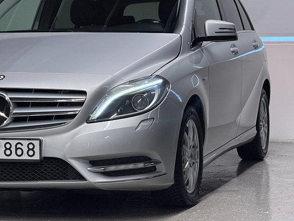 Mercedes-Benz B180 7 of 26