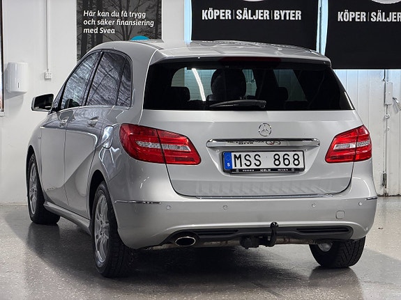 Mercedes-Benz B180 6 of 26