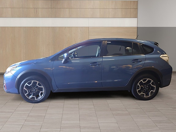 Subaru XV 2 of 5