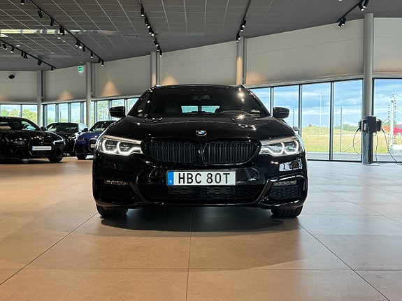 BMW 530d 2 of 5