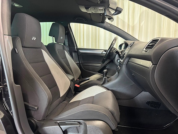 Volkswagen Golf VI 10 of 28