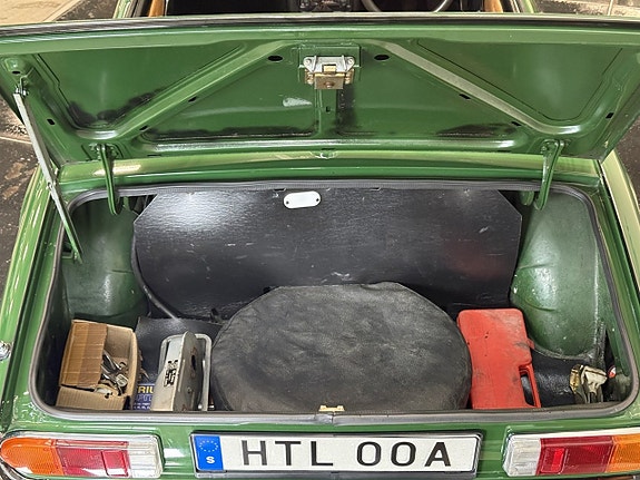 Triumph Spitfire 6 of 17