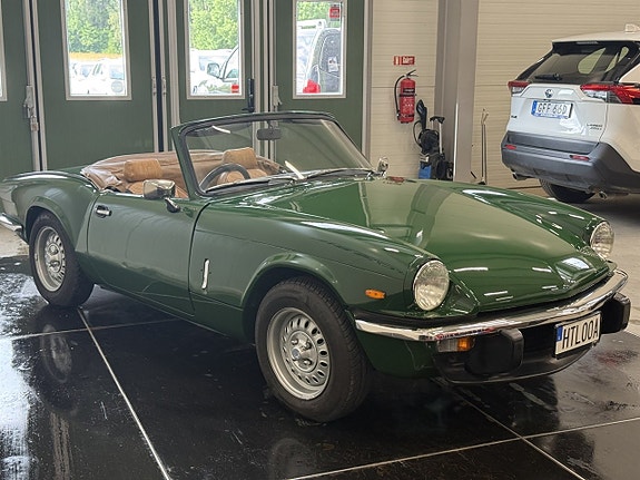 Triumph Spitfire 9 of 17