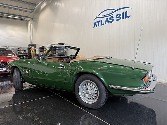 Triumph Spitfire 4 of 17