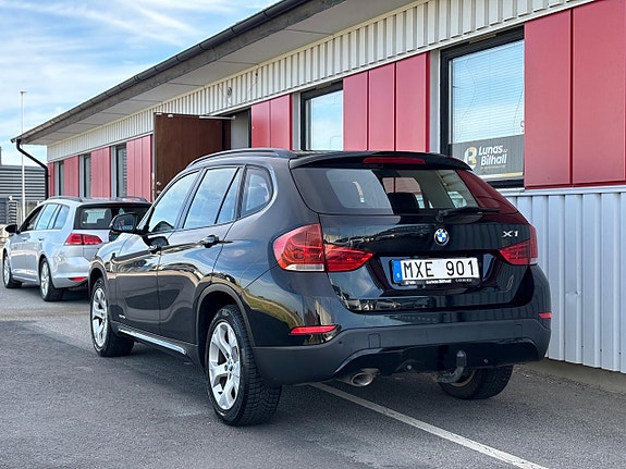 BMW X1 4 of 5