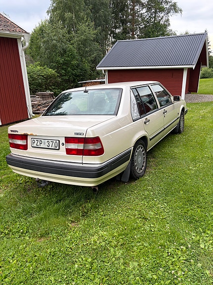 Volvo 960 3 of 5