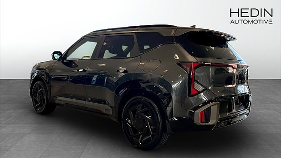 Kia Seltos 6 of 12