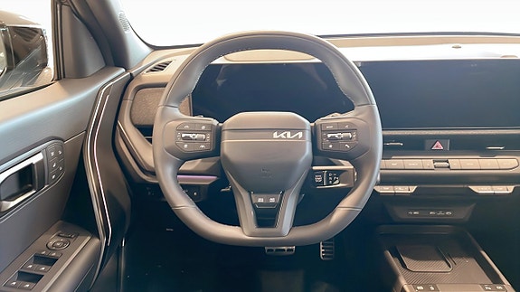 Kia Seltos 10 of 12