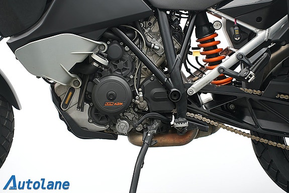 KTM 1050 Adventure ABS *Nyservad, Nya däck 14 of 30