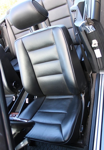 Mercedes-Benz E200 13 of 14