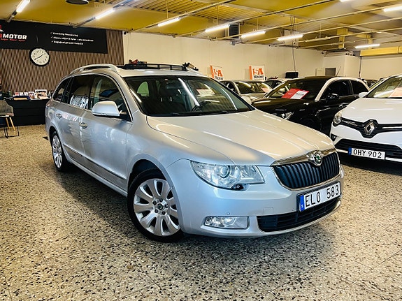 Skoda Superb 2 of 5