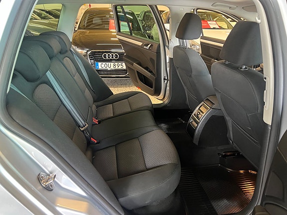 Skoda Superb 15 of 19