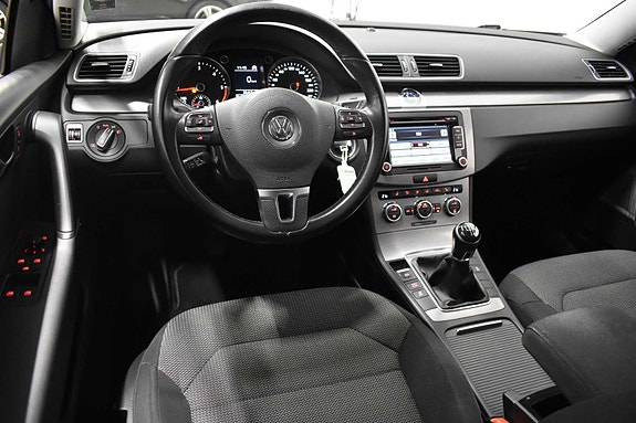 Volkswagen Passat 5 of 5