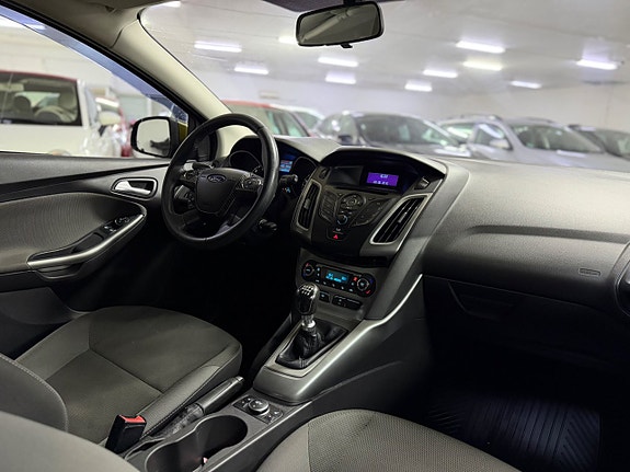 Ford Focus 12 of 14