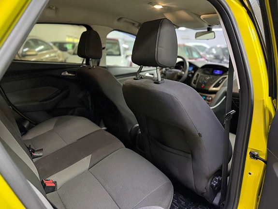 Ford Focus 13 of 14
