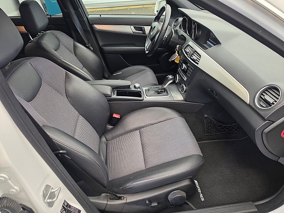 Mercedes-Benz CLA180 d 13 of 22