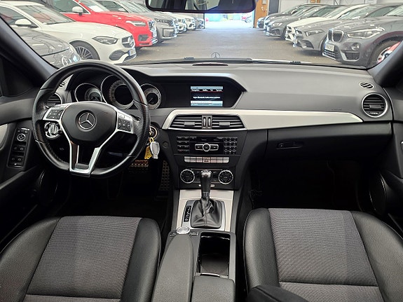 Mercedes-Benz CLA180 d 16 of 22