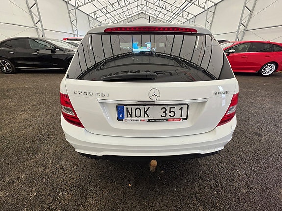 Mercedes-Benz CLA180 d 5 of 5
