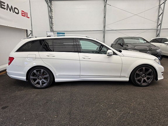Mercedes-Benz CLA180 d 3 of 5