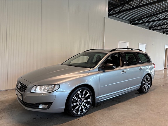Volvo V70 4 of 5