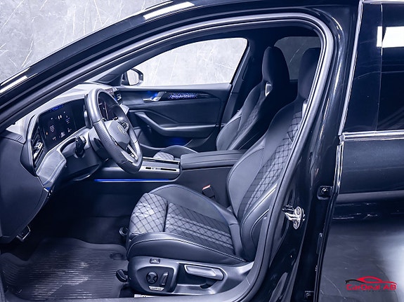 Volkswagen Passat 10 of 30