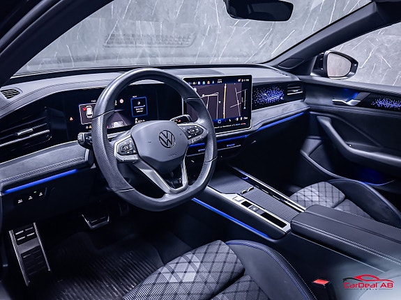 Volkswagen Passat 11 of 30