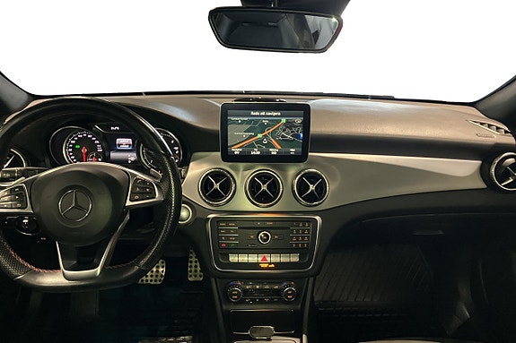 Mercedes-Benz CLA220 d 7 of 17