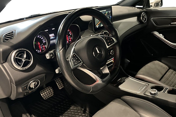 Mercedes-Benz CLA220 d 10 of 17
