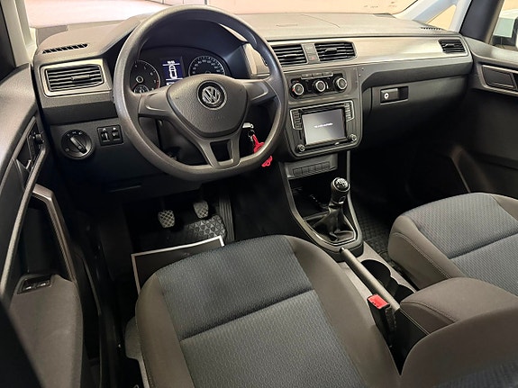 Volkswagen Caddy 15 of 23