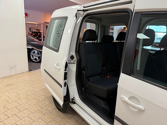 Volkswagen Caddy 12 of 23