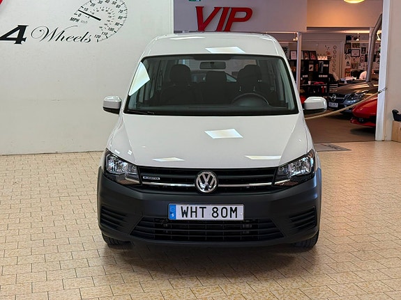 Volkswagen Caddy 10 of 23