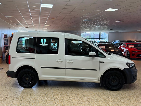 Volkswagen Caddy 8 of 23
