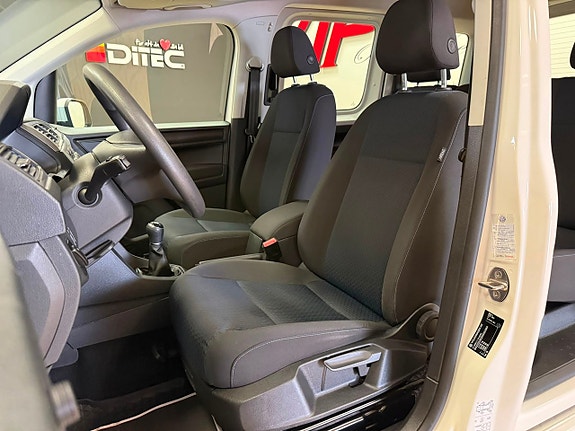 Volkswagen Caddy 14 of 23