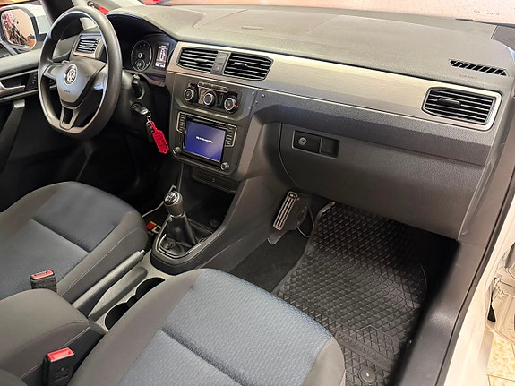 Volkswagen Caddy 18 of 23