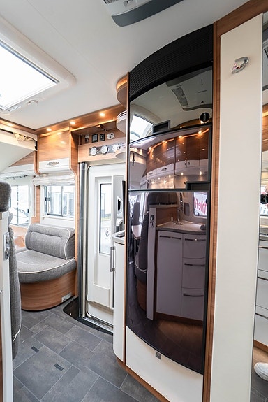 Dethleffs Globetrotter XL-I 7850 Premium *Queenbed / AC bodel / Solcell / Dragkrok* 5 of 12