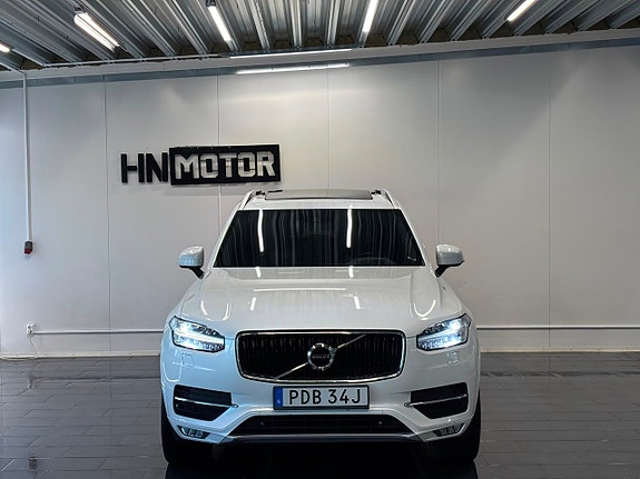 Volvo XC90 3 of 30