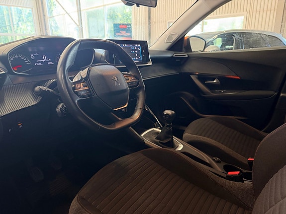 Peugeot 2008 11 of 27
