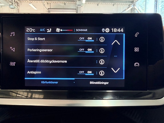 Peugeot 2008 21 of 27