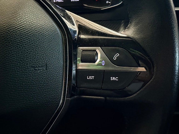 Peugeot 2008 15 of 27