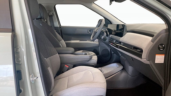 Kia EV3 3 of 5