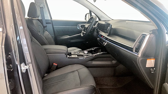 Kia Sorento 3 of 5