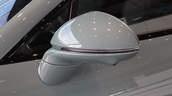 Porsche Cayenne 6 of 10