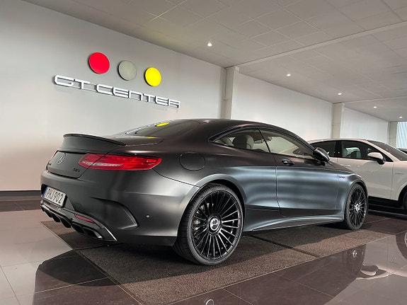 Mercedes-Benz S63 8 of 21