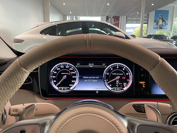 Mercedes-Benz S63 14 of 21