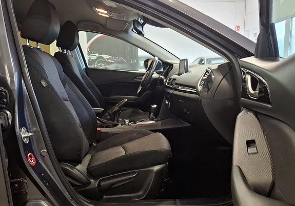 Mazda 3 13 of 23