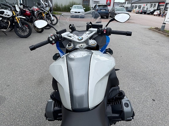 BMW R 1200 RS 4 of 5