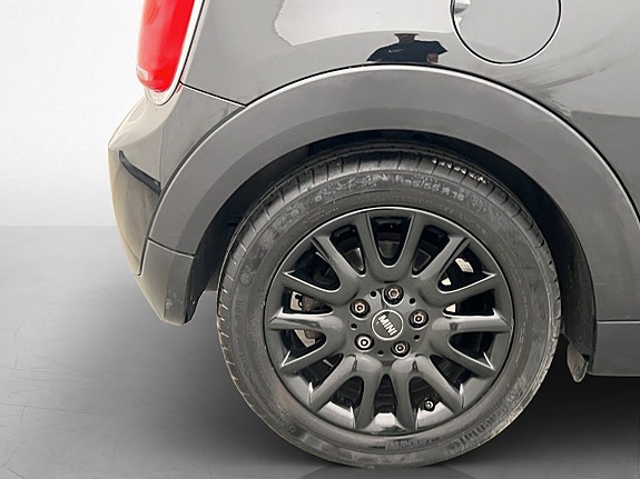 MINI Cooper 24 of 25